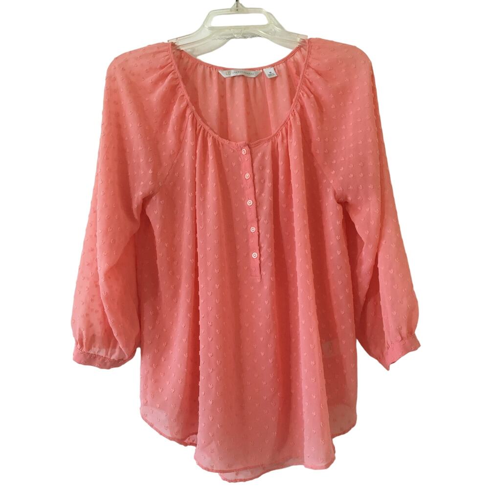 LC Lauren Conrad Medium Sheer Peach Top 3/4 Sleeve With Tiny Flocked Hearts